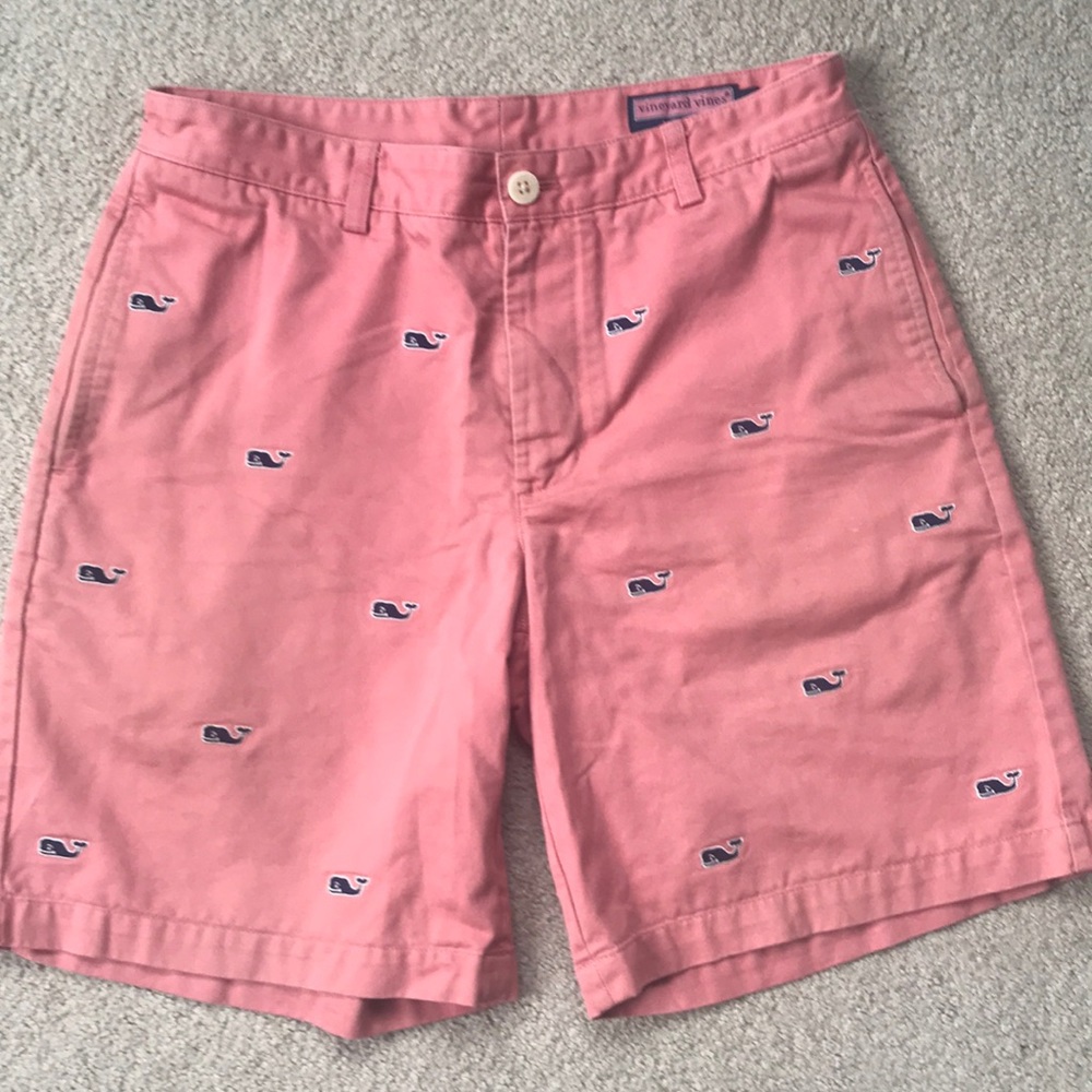 Vineyard Vines Whale Patterned Men’s Shorts